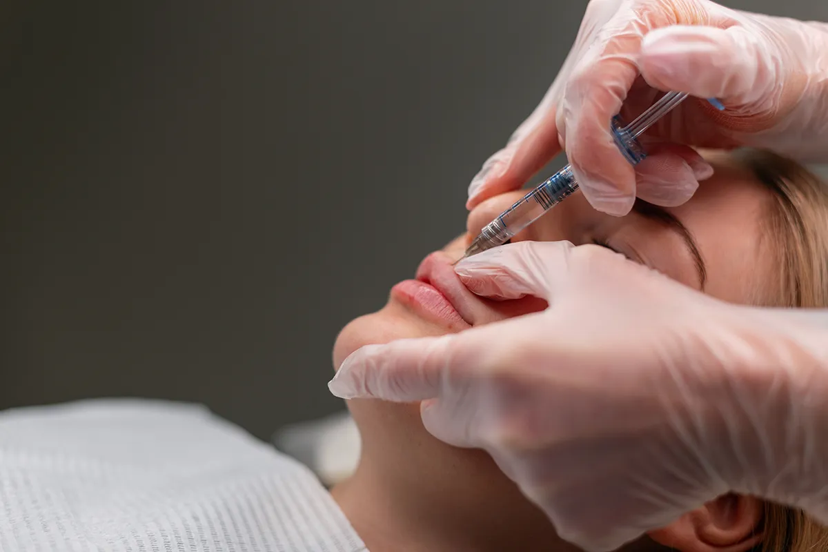 Injection d'acide hyaluronique à la clinique Lorraine du Visage àNancy