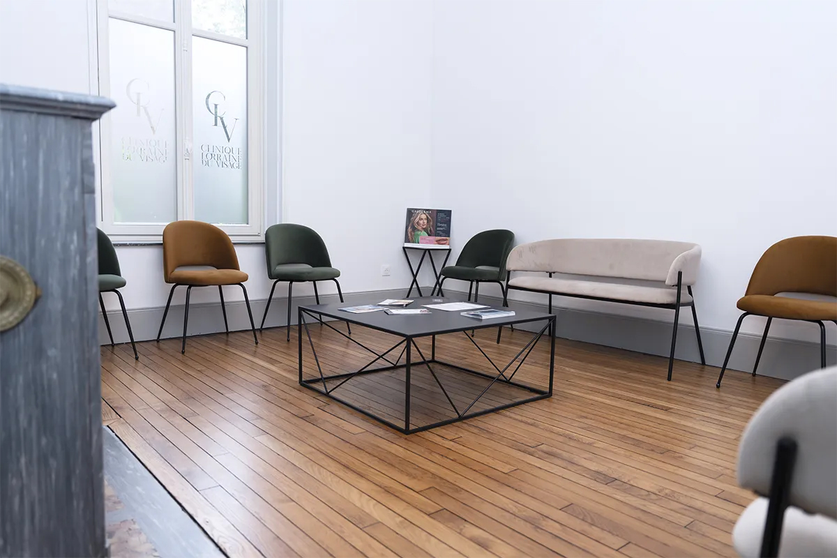 Salle d'attente de la Clinique Lorraine du visage à Nancy