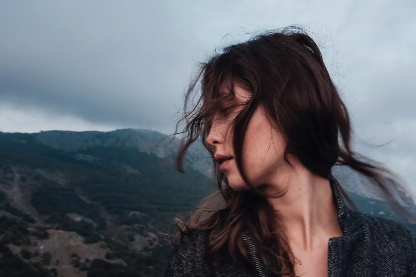 Chirurgie des Angles Mandibulaires & Génioplastie de Féminisation